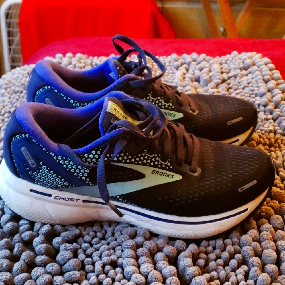 Brooks Ghost 14 size 6